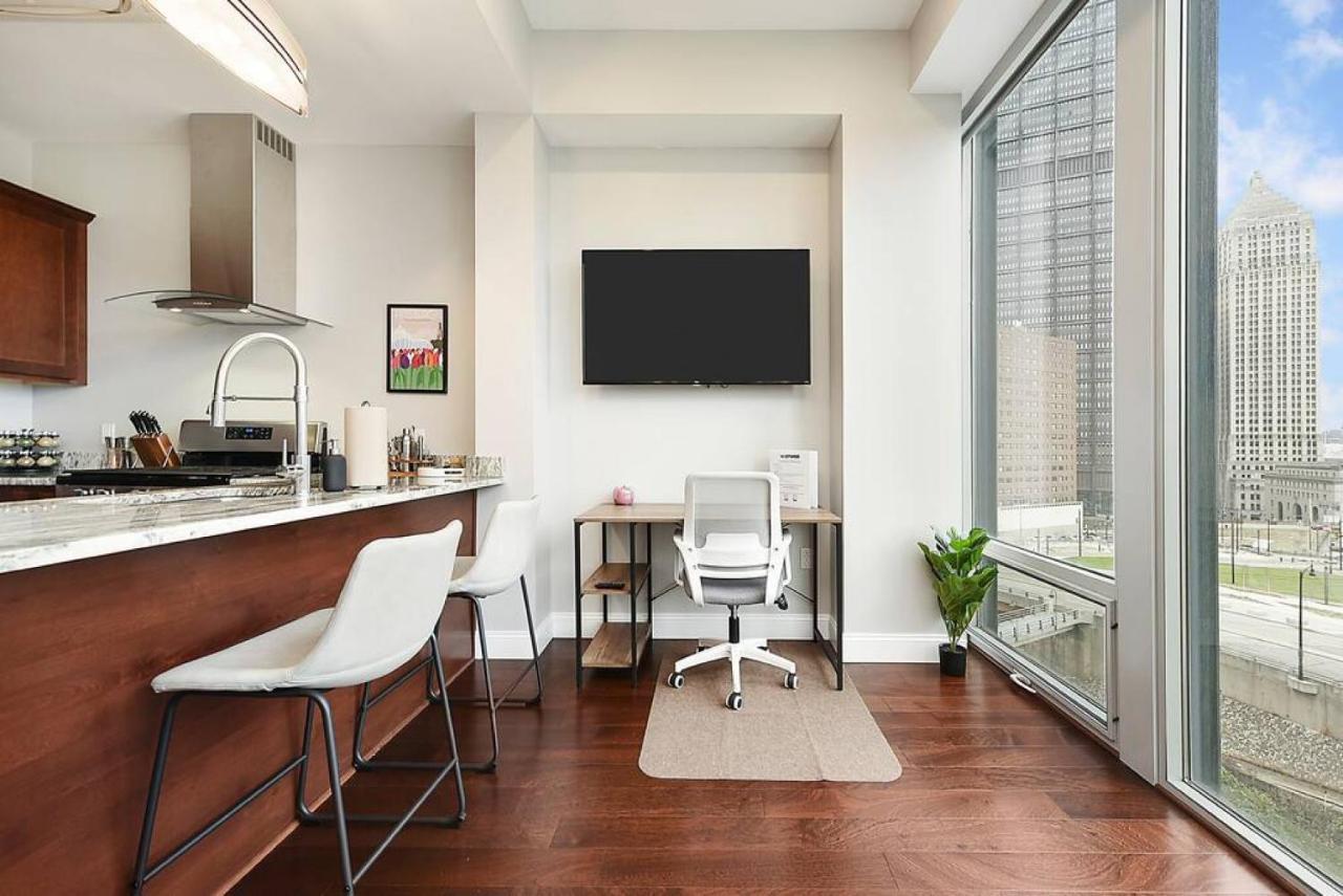 Hostwise Stays - The Washington At Chatham - Free Parking, Private Gym, Skyline Views! Pittsburgh Ngoại thất bức ảnh